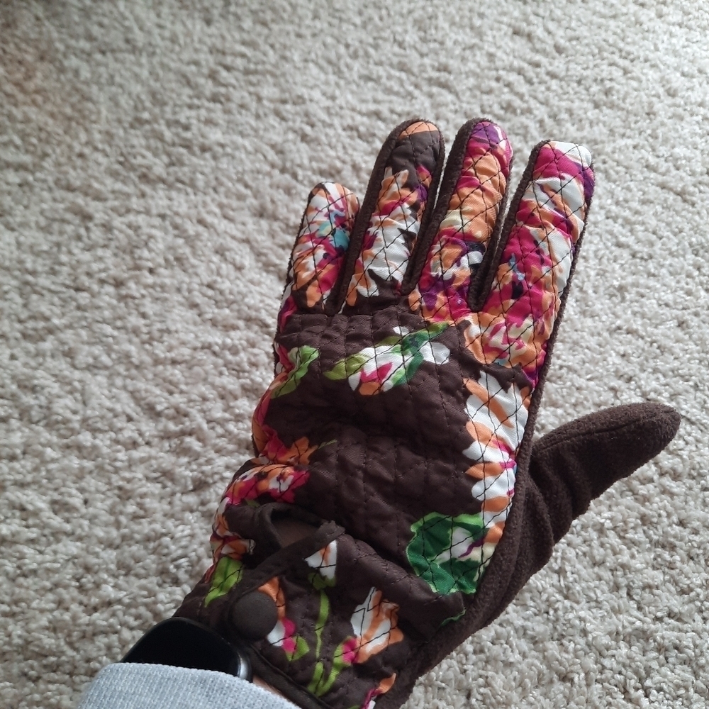 Vera Bradley English rose quilted floral brown fleece gloves size M/L - Picture 10 of 11
